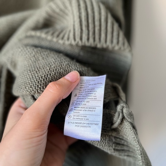 VINCE - 100 % Cashmere Lace-up Pullover Sweater in Olive Green (Size XS) - Picture 12 of 14